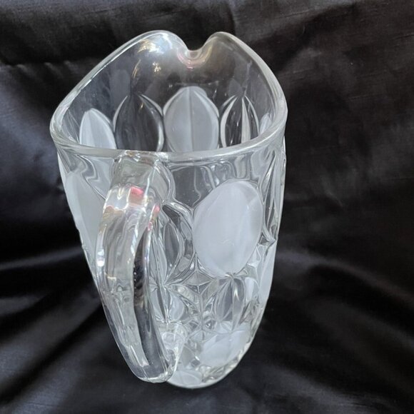 VINTAGE LARGE GLASS PITCHER WITH CLEAR AND FROSTED OVAL DESIGN 9-½" HIGH - Picture 4 of 6